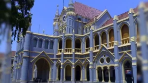 Jabalpur Highcourt सवाल जिंदा है कि शपथ ग्रहण में मुख्यमंत्री क्यों नहीं आए?