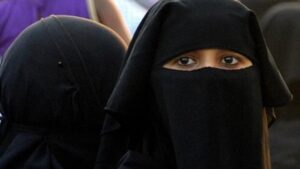 hijab 1533358135 hijab 1533358135