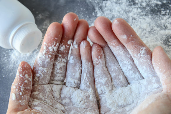 jury-in-cal-awards-18m-cosmetic-talc-cancer-580x387 Fake Talcum Powder Factory
