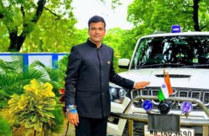 main qimg f519cfe773bfe6602ca33b7d5a5a435f lq KIssa-A-IAS-IPS: पूरे देश में चर्चा है इस IAS-IPS Couple की