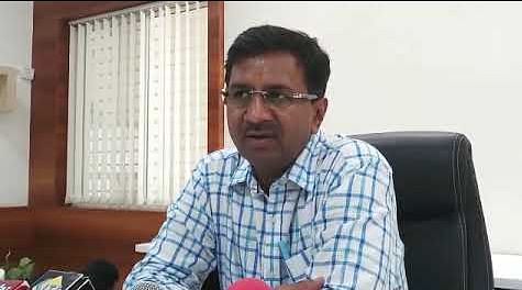 manish_1605868053 Indore's Collector