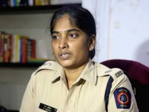 Kissa -A- IPS Unbelievable Story: बाल विवाह, स्कूल ड्रॉपर, 2 बच्चों की माँ, कांस्टेबल की पत्नी ने यूं बन कर दिखाया IPS