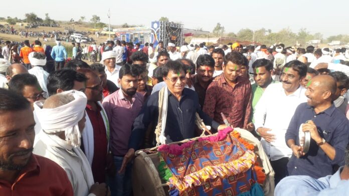 WhatsApp Image 2022-03-15 at 10.57.28 PM Khargone News: रेटवां के भोंगर्या में उमडा सैलाब, ढोल मांदल की थाप पर जमकर थिरके लोग