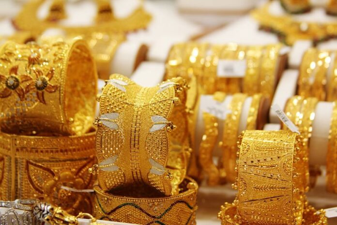 gold1-1453998072_835x547 Gold Silver Price