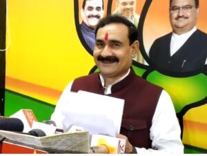NARUTAM Narottam Mishra's Sneered On Kamalnath: नरोत्तम मिश्रा का कमलनाथ पर जोरदार तंज, कहा - सन्यास की उम्र में सेहरा बांध रहे हैं