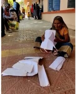 chaterpur 02 70 साल की वृद्ध 17 बार कर चुकी आवेदन, सालों से आ रही जनसुनवाई में, नहीं हुई सुनवाई