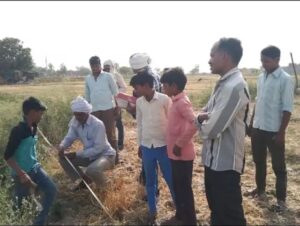 cn Collector's Action: कलेक्टर ने दबंगों के कब्जे से आदिवासियों की 45 बीघा भूमि कराई मुक्त