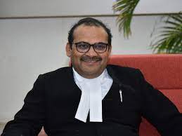 download 22 Law and Justice: उच्च न्यायालयों में हिंदी में कामकाज की प्रगति बेहद धीमी!