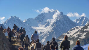 Kedarnath pic 2 Pilgrims in Kedarnath
