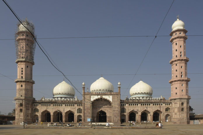 Taj-ul-Masjid,_Bhopal Jama Masjid Controversy : पहले वहां सेवा मंडल था, जहां आज भोपाल की जामा मस्जिद!