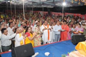 WhatsApp Image 2022 05 27 at 7.14.34 PM 1 RatlamNews: पुण्य स्मृति महोत्सव भंडारे में हजारों हाथों ने ग्रहण की महाप्रसादी