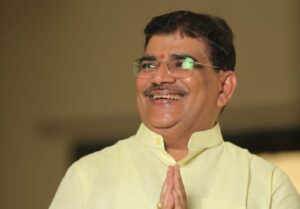 संगठन की मजबूती के मोदी के आठ साल...सुमित्रा-कविता जैसे कार्यकर्ताओं को टिकट और परिवारवाद पर रोक हैं मिसाल...