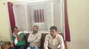 Lokayukt Trap: आप पार्टी के ब्लॉक अध्यक्ष से ₹50000 की रिश्वत लेते पकड़े गए नगर परिषद के 3 कर्मचारी