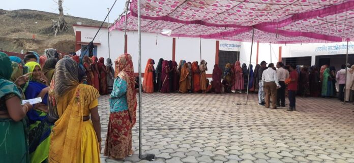 WhatsApp Image 2022-06-25 at 9.27.18 AM Voting Begins For 4 Posts : गांव की सरकार के लिए आज का दिन ख़ास