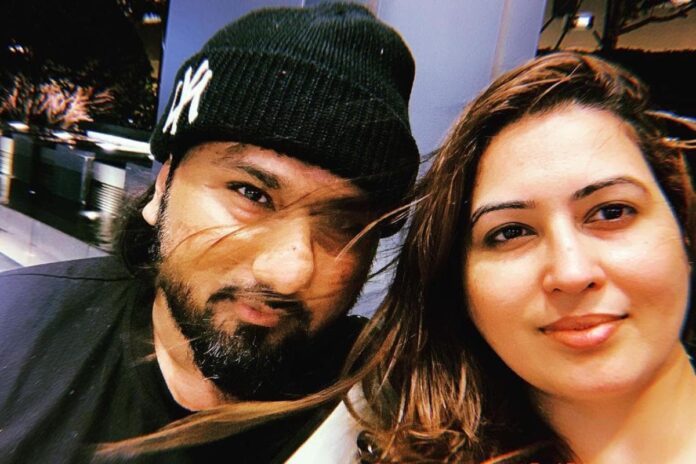 1611922369_1611829962_Honey-Singh-Wife-Shalini-Singh-4 हनी सिंह (Honey Singh)