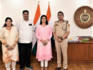 WhatsApp Image 2022 09 10 at 11.05.09 PM 2 KISSA-A-IAS: पिता हेड कांस्टेबल मां ASI, इशिता ने क्रैक की UPSC, बनी IAS