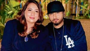 yo yo honey singh with wife shalini talwar file photo 1630654288 हनी सिंह (Honey Singh)