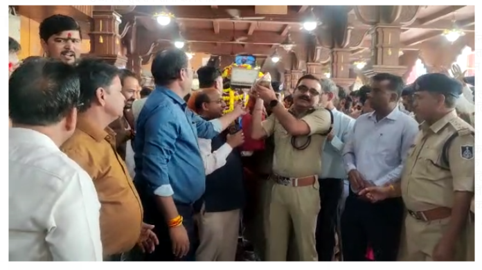 Ujjain News: धूमधाम से निकली बाबा महाकाल की कार्तिक माह की पहली सवारी