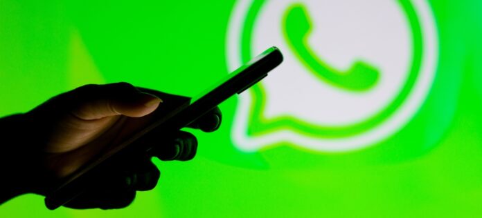 WhatsApp WhatsApp Not Supporting These Smart Phones On Diwali: दिवाली पर कई स्मार्टफोन पर व्हाट्सएप काम नहीं करेगा