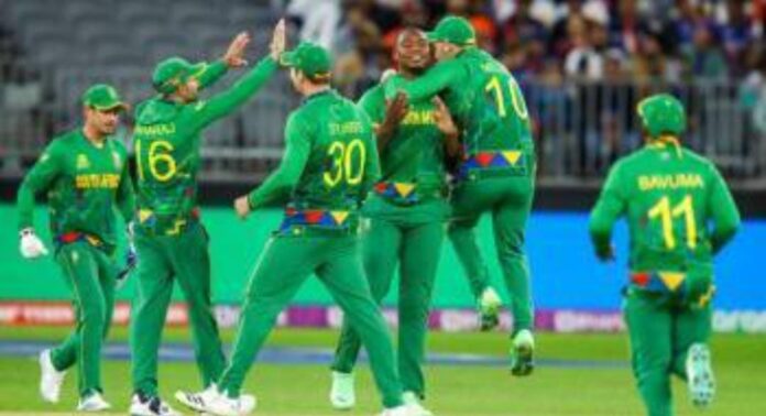 Big Upset in World Cup : साउथ अफ्रीका को नीदरलैंड ने हराया, भारत सेमीफाइनल में आया! Big Upset in World Cup : साउथ अफ्रीका को नीदरलैंड ने हराया, भारत सेमीफाइनल में आया!