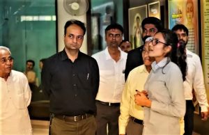 Kissa-A-IAS: ऐसा अफसर जिसने अपनी रिपोर्ट से सरकार को तिलमिला दिया!