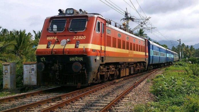 indian_railways-sixteen_nine