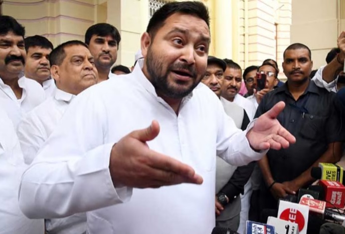 TEJASVI YADAV तेजस्वी