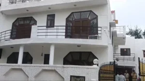 noida women dead body found