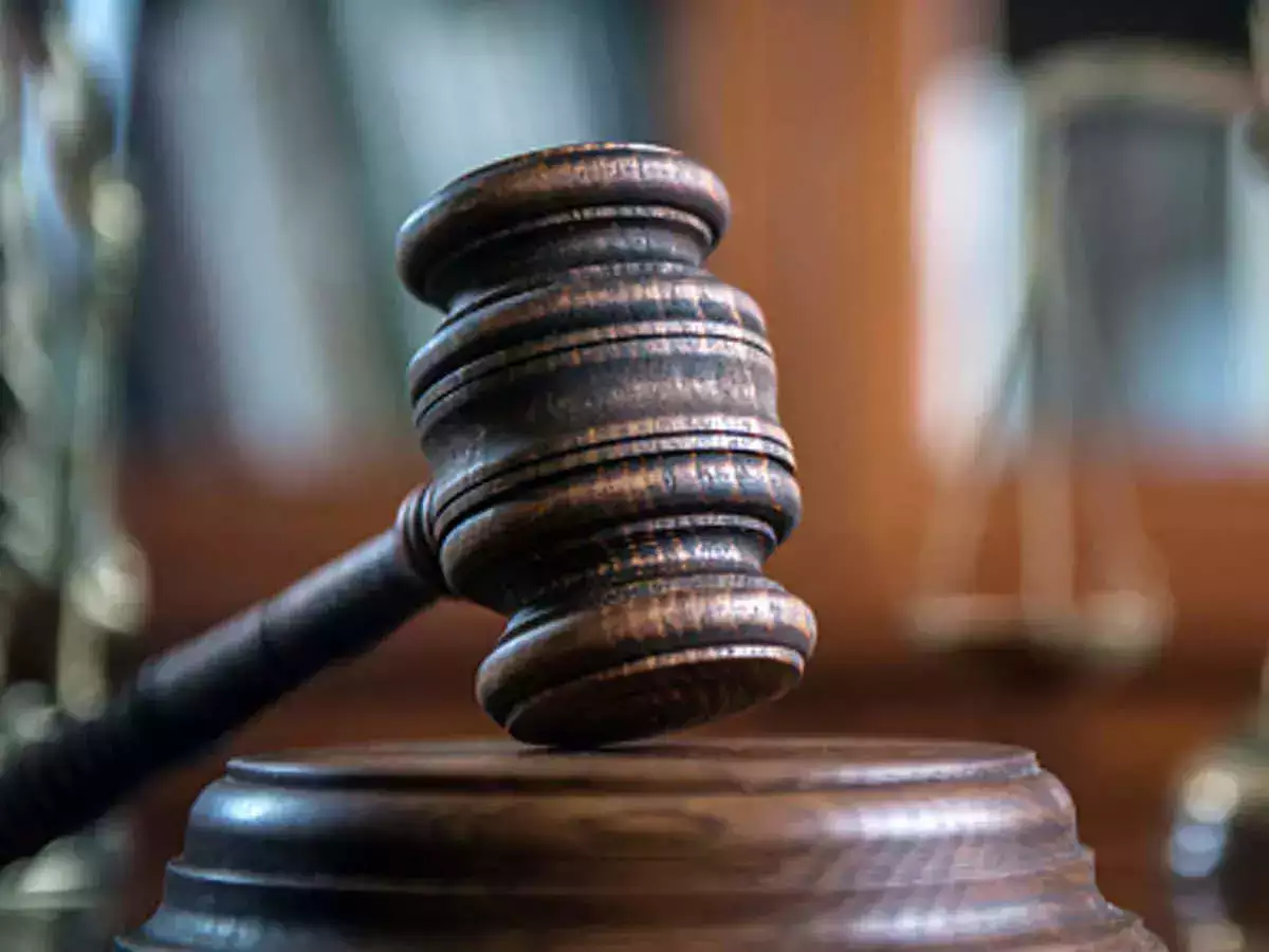 High Court झूठ बोले कौआ काटे! लंबित मामले साढ़े 4 करोड़, निपटाने चाहिए 375 साल!