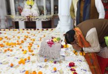 मुख्यमंत्री डॉ. मोहन यादव ने वाल्मीकि धाम आश्रम में संत सोहन दास समाधि की पर अर्पित की पुष्पांजलि