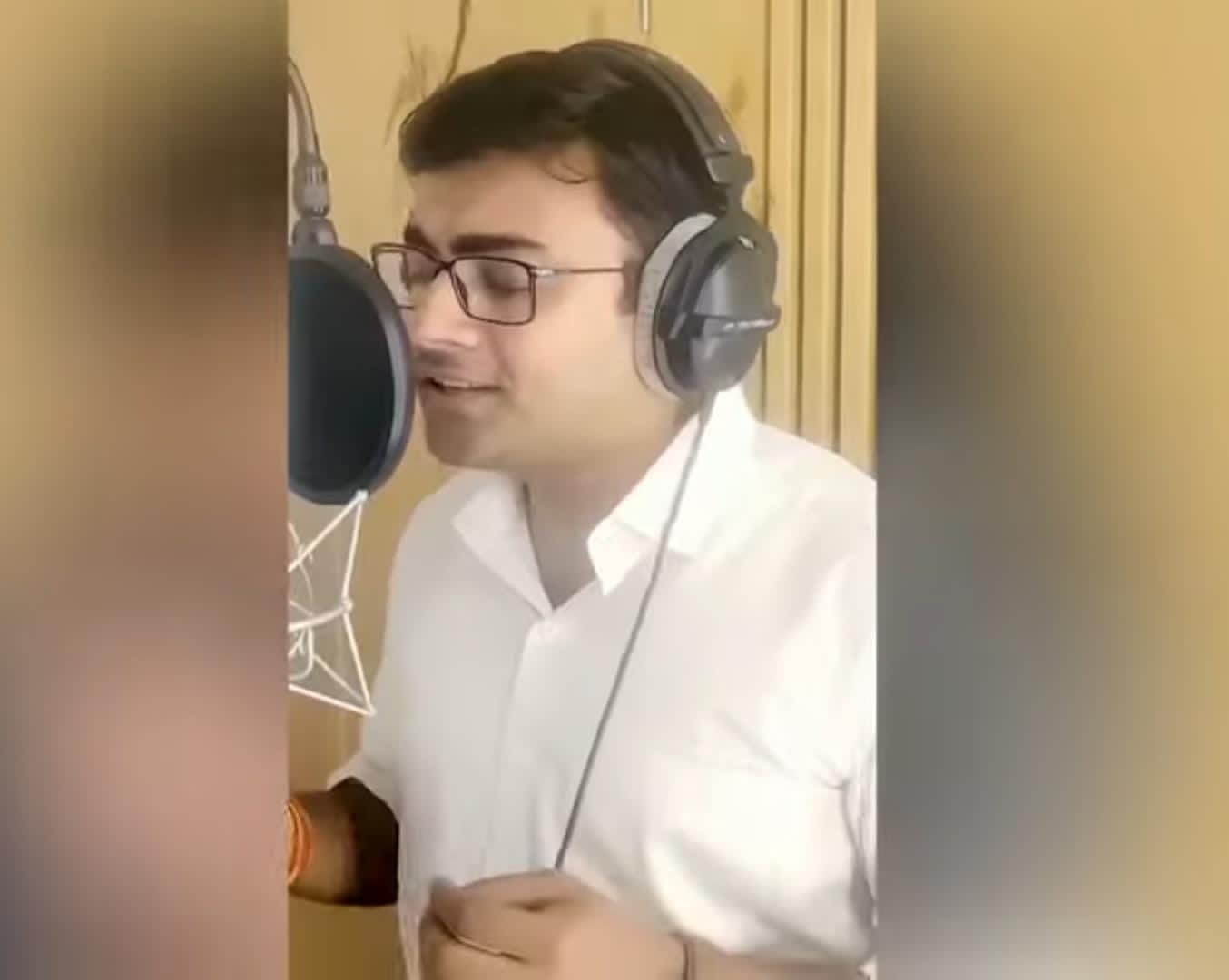 IMG-20240419-WA0101 IAS Who Became Singer आईएएस सिद्धार्थ जैन