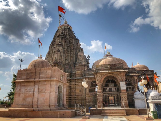 08_46_367347261vadnagar-hatkeshwar-temple4