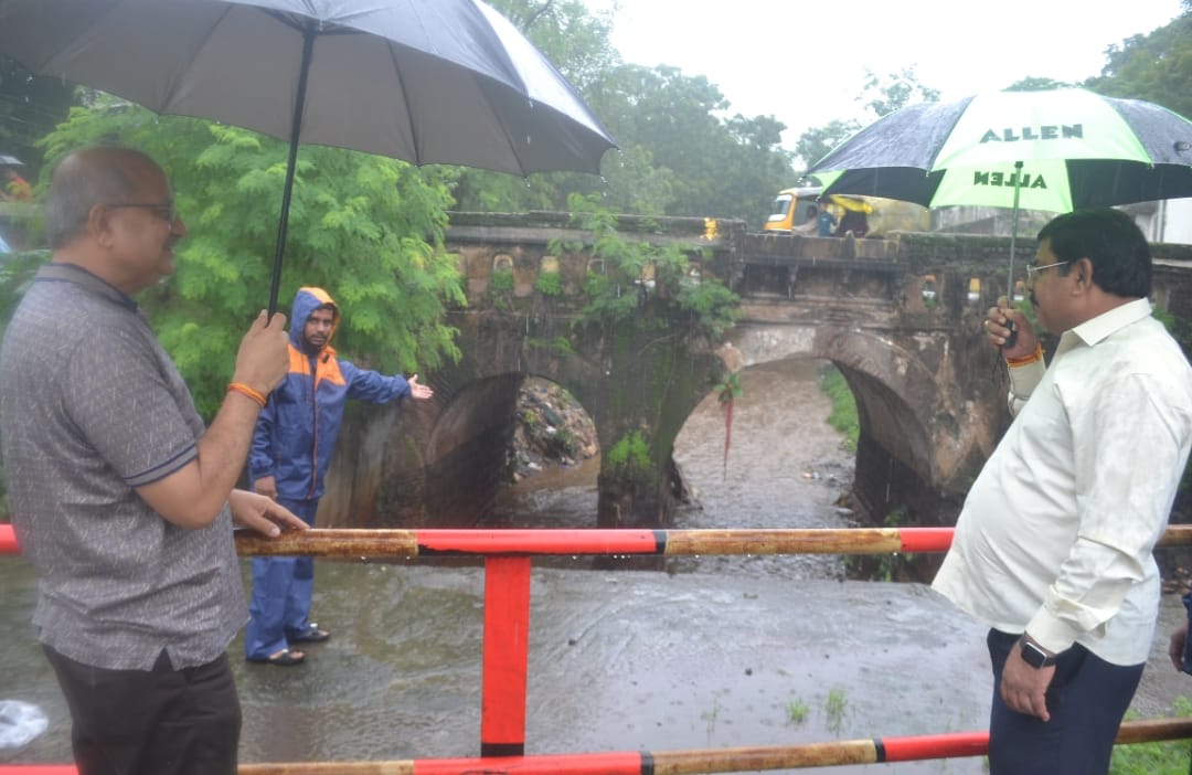 WhatsApp Image 2024-07-27 at 17.52.51 Heavy Rains- Commissioner In Action