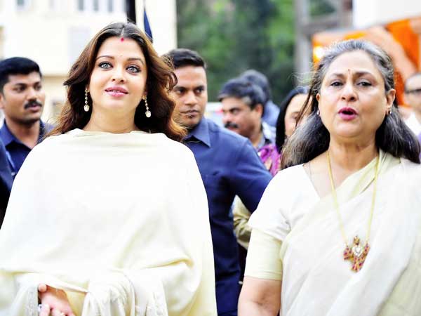 aishwarya-rai-and-jaya-bachchan-picture_1617857032 Abhishek and Aishwarya Divorce
