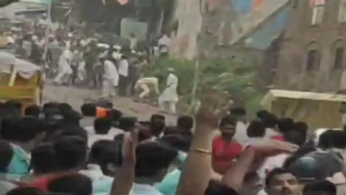 Tension in Nashik and Aurangabad Tension in Nashik and Aurangabad