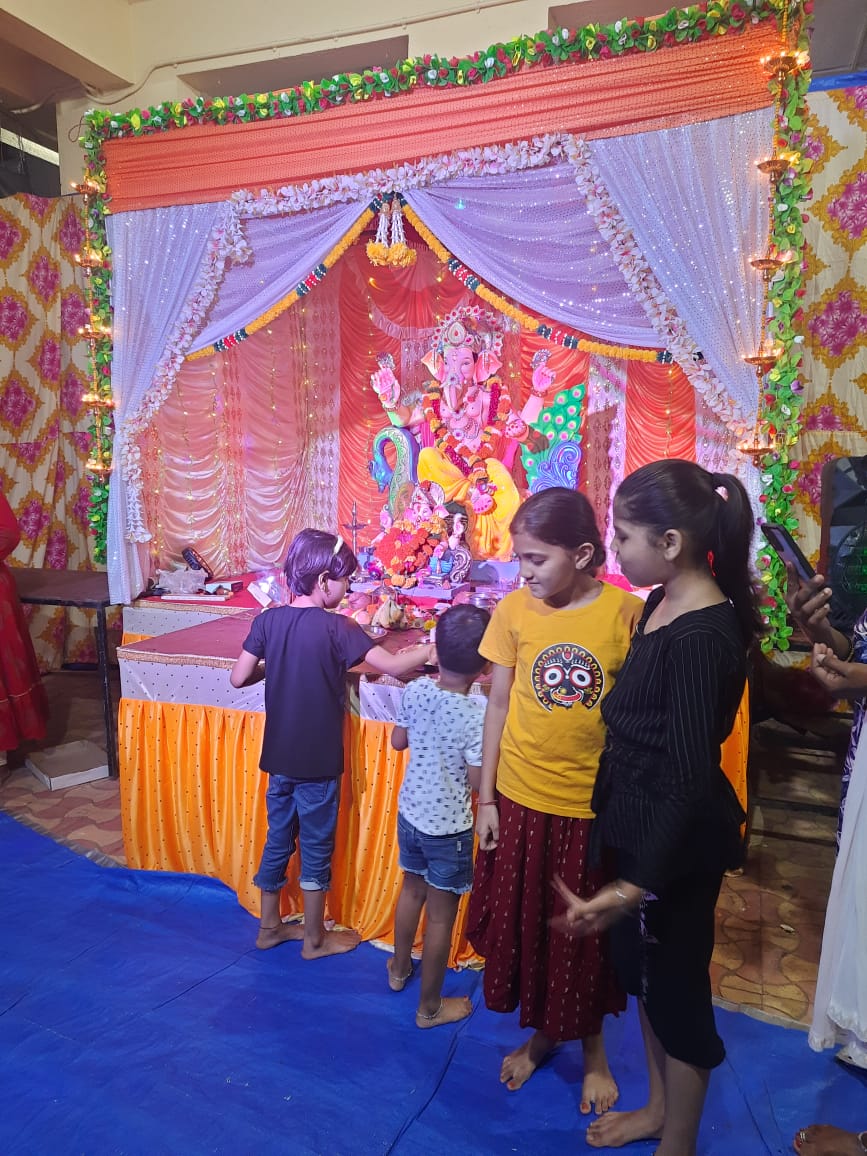 जय गणेश देवा जय गणेश देवा