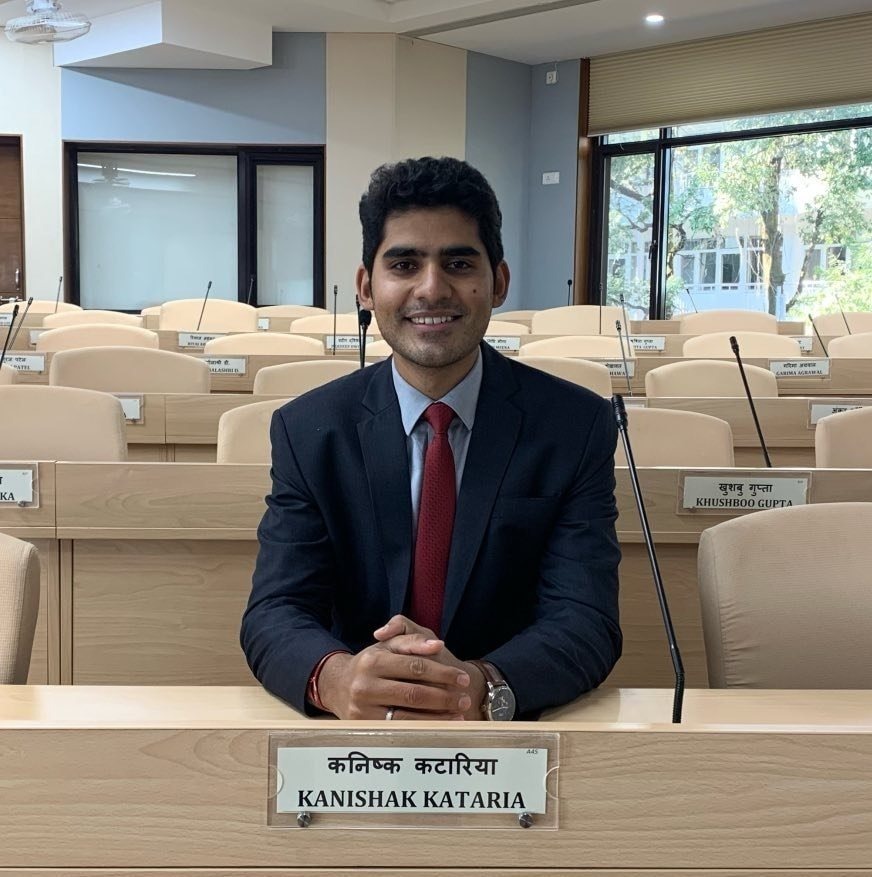 WhatsApp Image 2024 09 22 at 8.18.19 PM 1 Kissa-A-IAS: Kanishak Kataria: 1 करोड़ का पैकेज छोड़ UPSC दी और रैंक 1 हासिल की!
