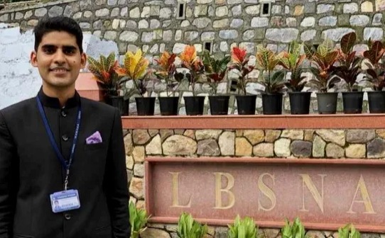 WhatsApp Image 2024 09 22 at 8.18.19 PM Kissa-A-IAS: Kanishak Kataria: 1 करोड़ का पैकेज छोड़ UPSC दी और रैंक 1 हासिल की!