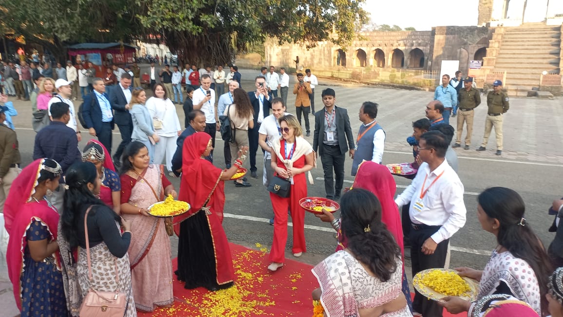WhatsApp Image 2024-11-27 at 18.34.41 Eurasian Group's Visit to Mandu