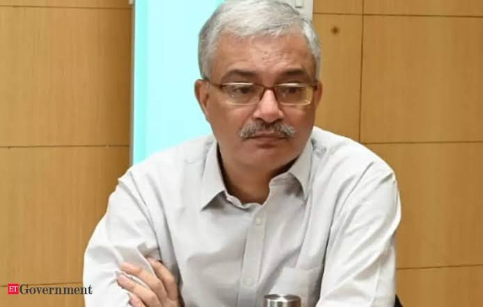 images - 2024-11-01T124505.734 IAS Vivek Joshi Appointed CS