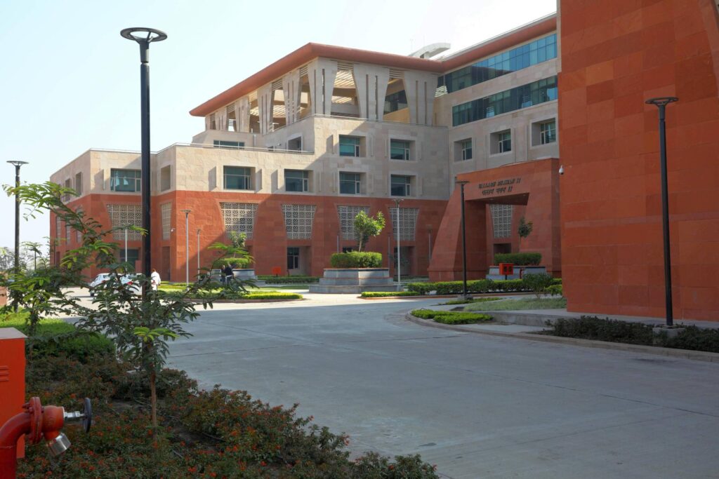 vallabh Bhavan MP Budget News