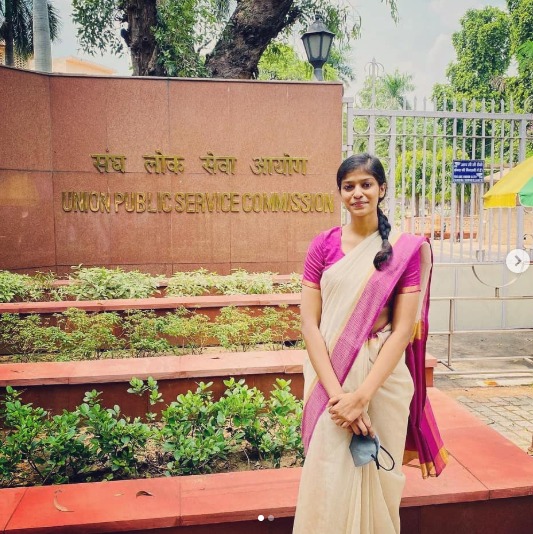 IMG 20250511 WA0023 बिना कोचिंग दूसरे प्रयास में UPSC क्रैक करने की दमदार कहानी