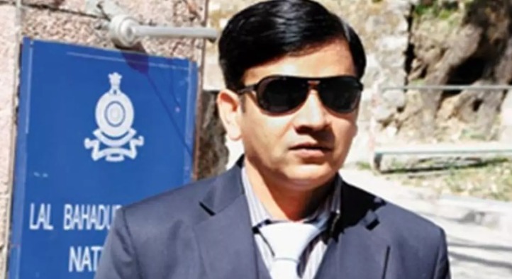 IMG 20250608 WA0107 Kissa-A-IAS : IAS Ajit Kumar Yadav: देख नहीं सकते - सिस्टम से लड़कर हासिल की कुर्सी! आज है कमिश्नर