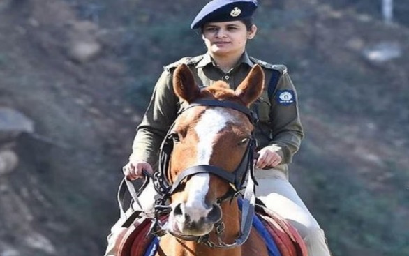 Kissa-A-IPS :Shalini Agnihotri: मां के अपमान ने दिल में IPS अफसर बनने की जिद जगाई!