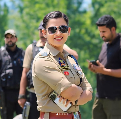 IMG 20250622 WA0135 Kissa-A-IPS: IPS Tanushri: कश्मीर में पुलिस की चुनौती भरी सेवा में जांबाजी दिखाती एक महिला!
