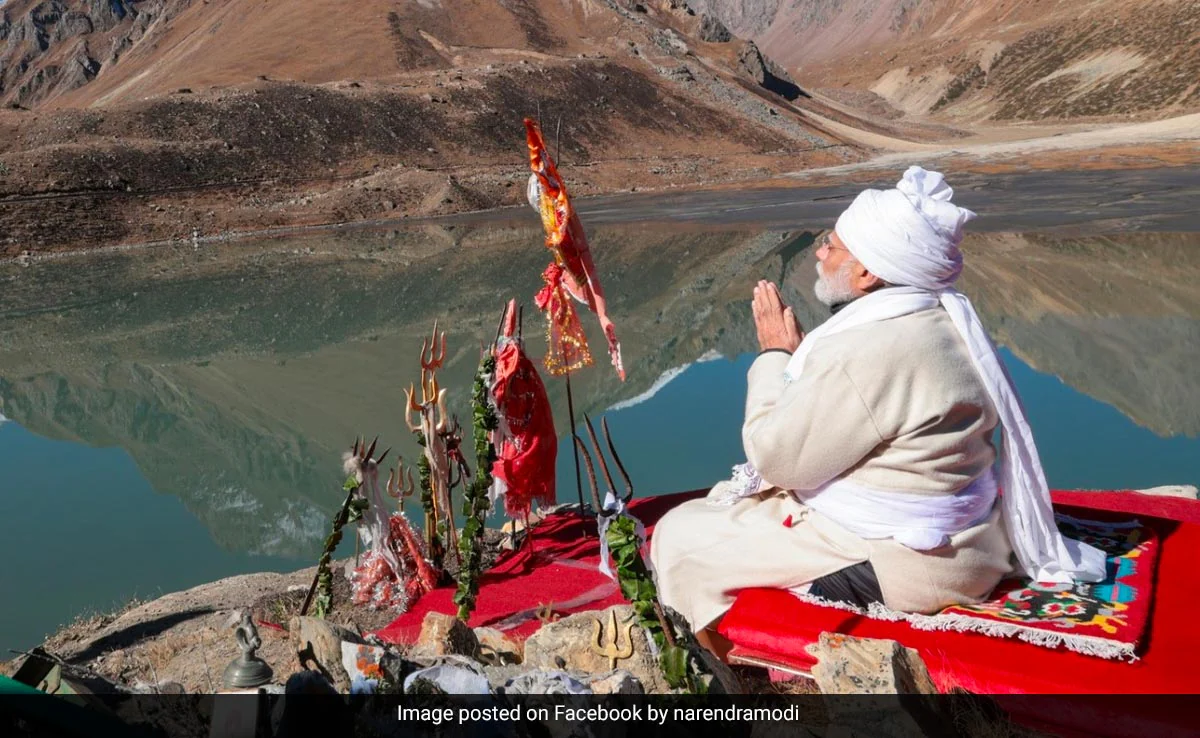 qmn908no pm modi visited adi