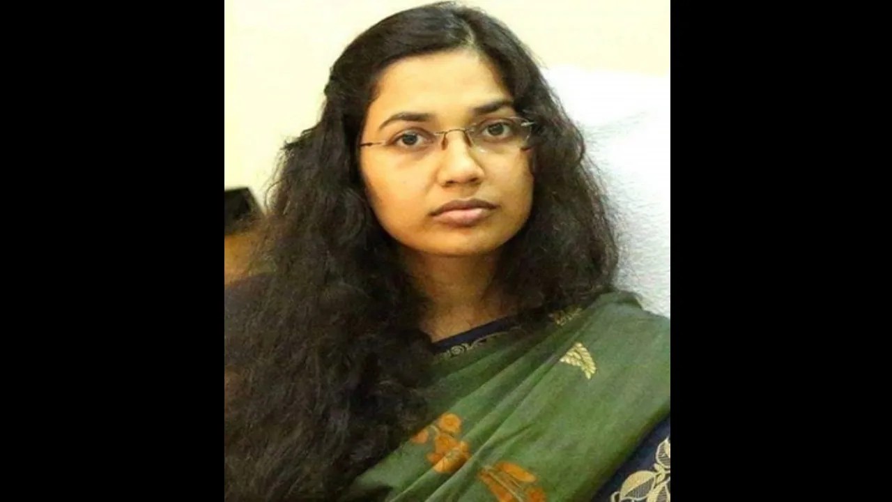 IAS अधिकारी स्वागत रणवीरचंद भंडारी IAS अधिकारी स्वागत रणवीरचंद भंडारी