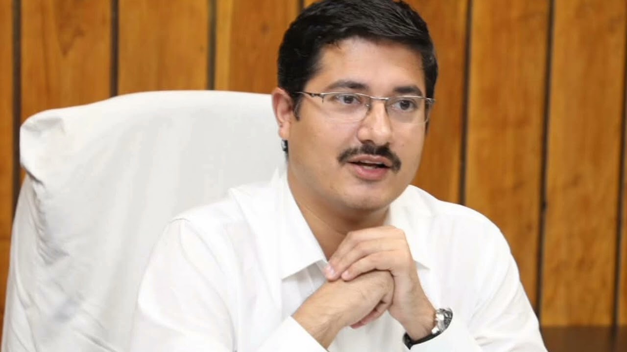 IMG 20251123 WA0053 Kissa-A-IAS: IAS Rishav Gupta: सॉफ्टवेयर इंजीनियर से कलेक्टर तक का प्रेरक सफर