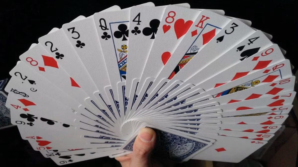1733724-deck-of-cards