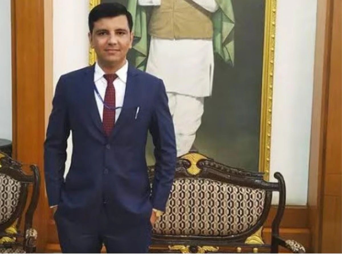 IMG 20260426 WA0163 Kissa-A-IAS: IAS Vijay Wardhan: 35 प्रतियोगी परीक्षाओं में असफल रहे लेकिन पहले IPS और फ़िर बने IAS